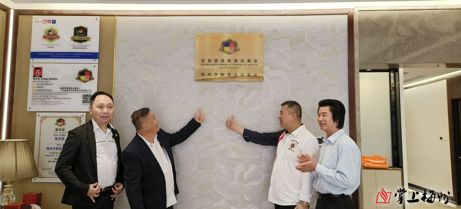 時尚服裝繪畫手稿（時尚服裝設計手繪圖）